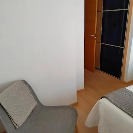 Carles Deluxe Ocean View Apartment *
