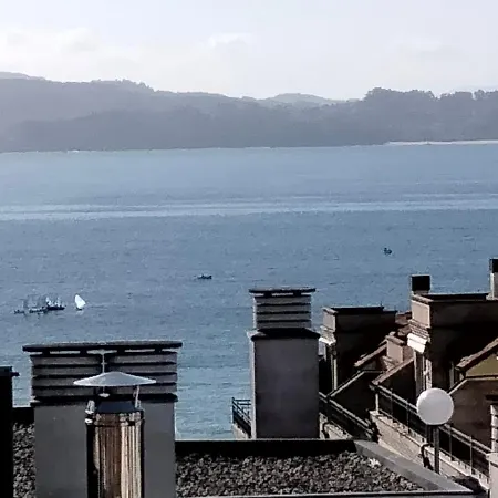 Carles Deluxe Ocean View 아파트 *